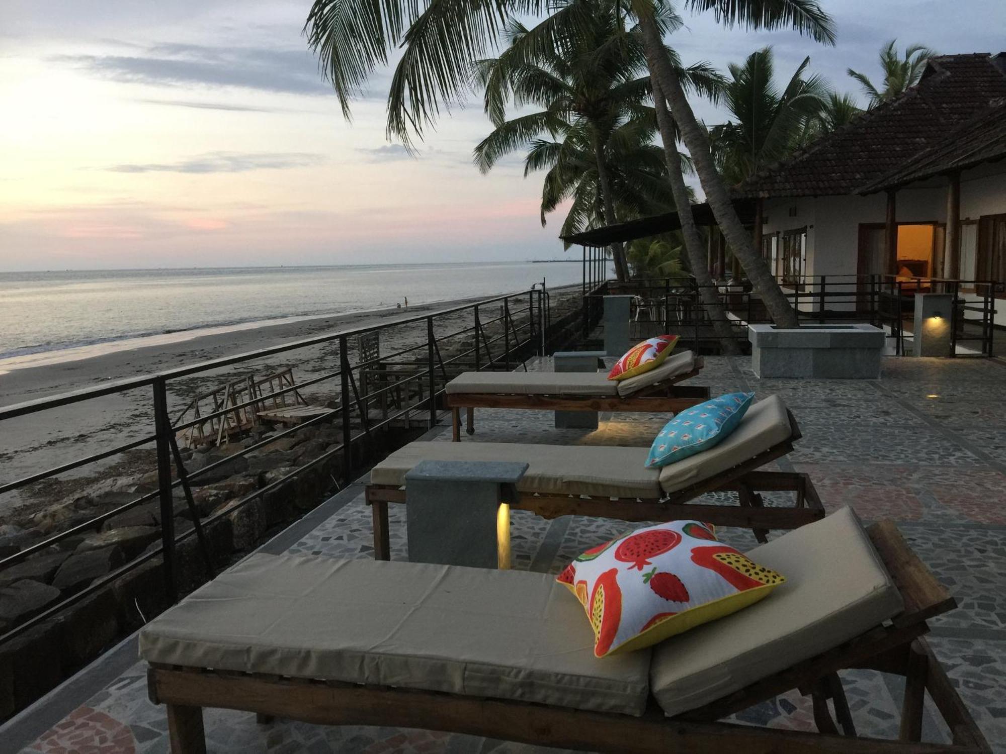 Отель 36 Palms Boutique Retreat Черай-Бич Экстерьер фото